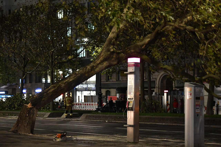 Europa: tempesta di vento fino a 200 km orari. 9 morti tra Germania, Olanda e Belgio