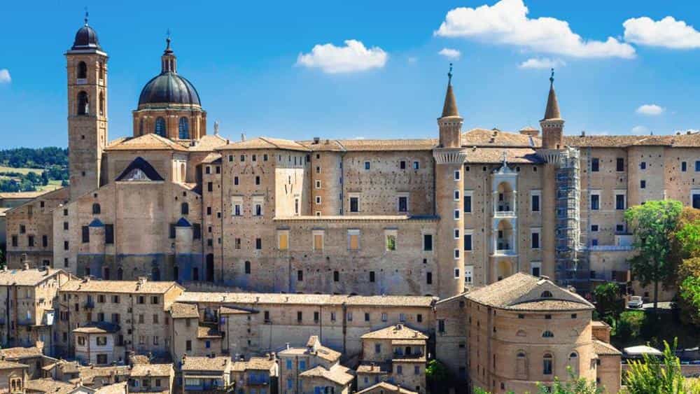 Sereno Variabile, le anticipazioni di oggi sabato 20 gennaio 2018: tappa a Urbino!