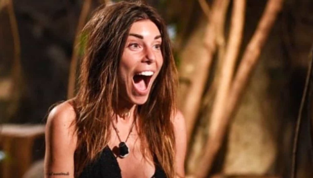 Isola dei Famosi 2018: il messaggio di Bianca Atzei al suo ex fidanzato Max Biaggi