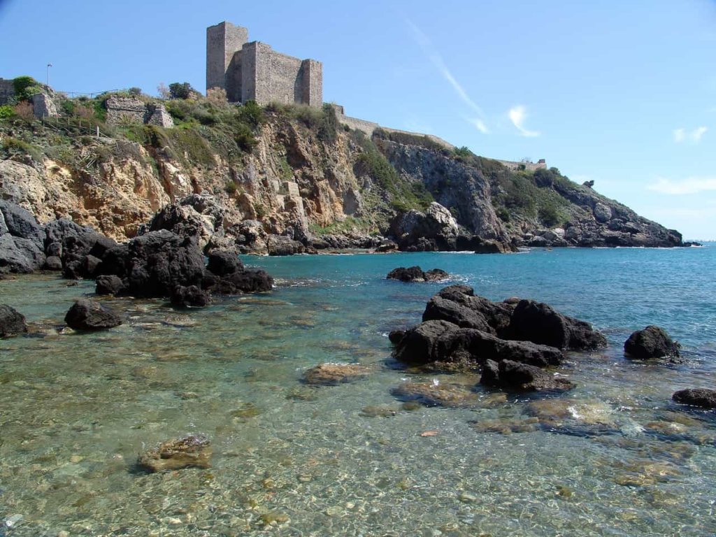 Linea Blu, anticipazioni oggi sabato 26 maggio 2018: alla scoperta di Talamone e dell'isola del Giglio