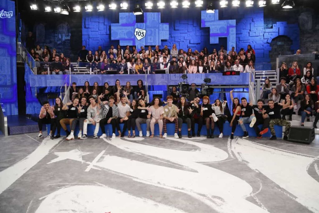 Amici 2018-2019, ecco chi sono i 19 allievi che si contendono i 12 banchi!